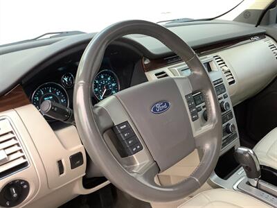 2010 Ford Flex SEL - Photo 17 - Crest Hill, IL 60403