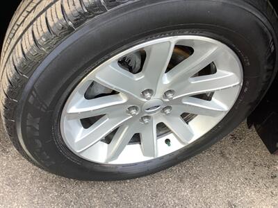 2010 Ford Flex SEL - Photo 32 - Crest Hill, IL 60403