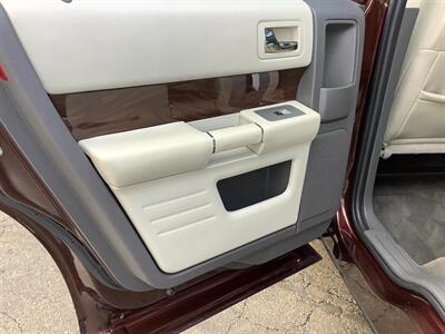 2010 Ford Flex SEL - Photo 18 - Crest Hill, IL 60403