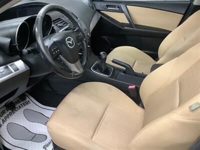 2012 Mazda Mazda3 i Touring   - Photo 12 - Crest Hill, IL 60403