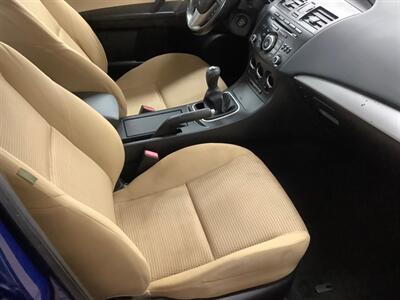 2012 Mazda Mazda3 i Touring   - Photo 26 - Crest Hill, IL 60403