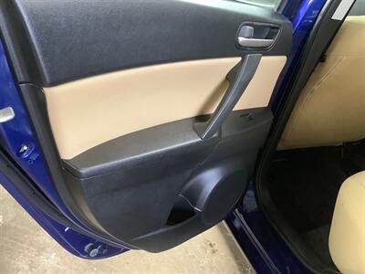 2012 Mazda Mazda3 i Touring   - Photo 19 - Crest Hill, IL 60403