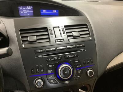 2012 Mazda Mazda3 i Touring   - Photo 14 - Crest Hill, IL 60403