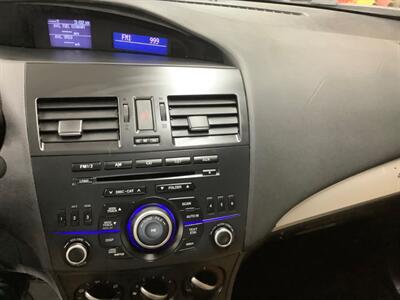 2012 Mazda Mazda3 i Touring   - Photo 13 - Crest Hill, IL 60403
