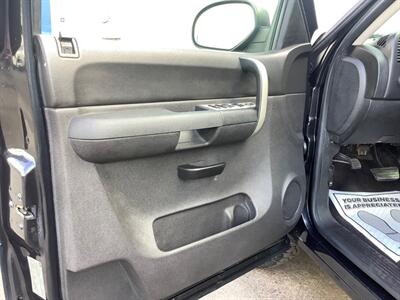 2009 Chevrolet Silverado 1500 LT   - Photo 13 - Crest Hill, IL 60403