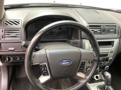 2011 Ford Fusion Hybrid   - Photo 43 - Crest Hill, IL 60403