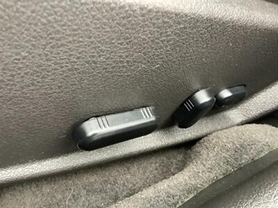 2011 Ford Fusion Hybrid   - Photo 10 - Crest Hill, IL 60403