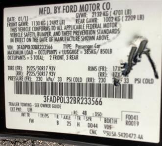 2011 Ford Fusion Hybrid   - Photo 16 - Crest Hill, IL 60403