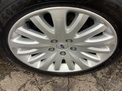 2011 Ford Fusion Hybrid   - Photo 31 - Crest Hill, IL 60403