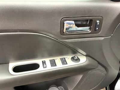 2011 Ford Fusion Hybrid   - Photo 9 - Crest Hill, IL 60403