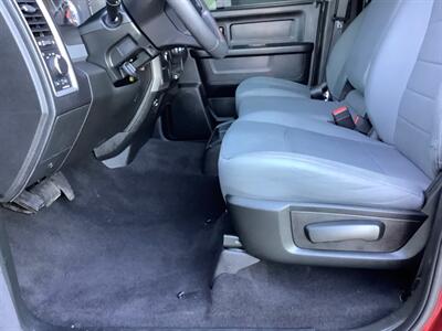 2018 RAM 2500 Tradesman   - Photo 14 - Crest Hill, IL 60403