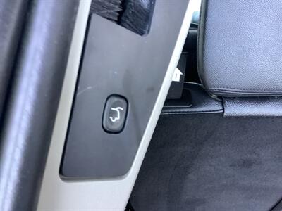 2014 Chrysler Town and Country Touring   - Photo 47 - Crest Hill, IL 60403