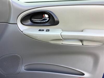 2005 Chevrolet Trailblazer LT   - Photo 27 - Crest Hill, IL 60403