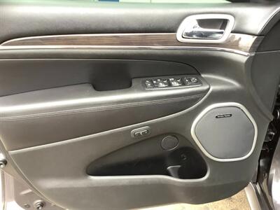 2016 Jeep Grand Cherokee High Altitude   - Photo 12 - Crest Hill, IL 60403