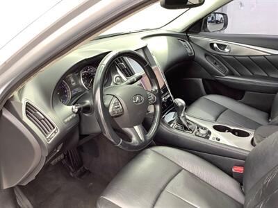 2015 INFINITI Q50   - Photo 19 - Crest Hill, IL 60403
