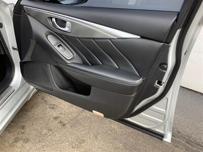 2015 INFINITI Q50   - Photo 32 - Crest Hill, IL 60403