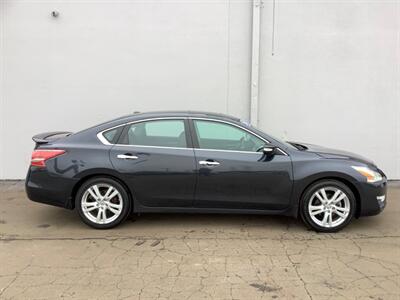 2013 Nissan Altima 3.5 SL   - Photo 8 - Crest Hill, IL 60403