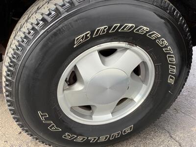 1998 Chevrolet Tahoe LT - Photo 31 - Crest Hill, IL 60403