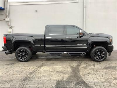 2019 GMC Sierra 3500 Denali   - Photo 8 - Crest Hill, IL 60403