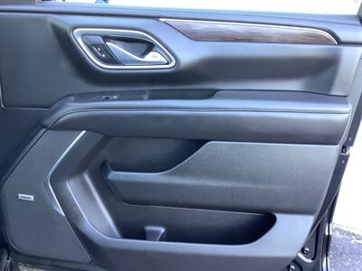 2021 Chevrolet Suburban LT   - Photo 47 - Crest Hill, IL 60403