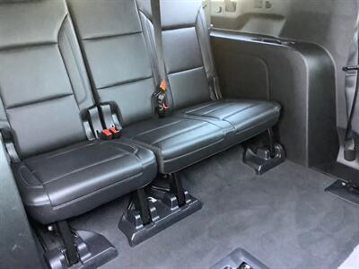 2021 Chevrolet Suburban LT   - Photo 44 - Crest Hill, IL 60403