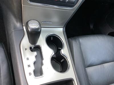 2011 Jeep Grand Cherokee Laredo   - Photo 19 - Crest Hill, IL 60403