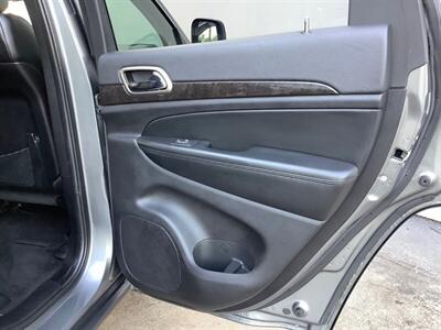 2011 Jeep Grand Cherokee Laredo   - Photo 26 - Crest Hill, IL 60403