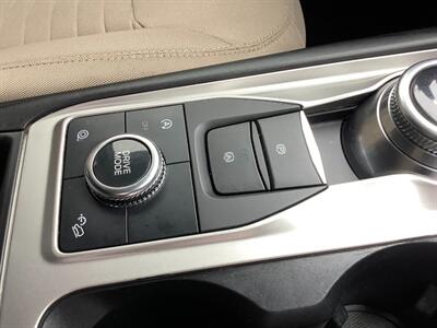 2020 Ford Explorer XLT   - Photo 48 - Crest Hill, IL 60403