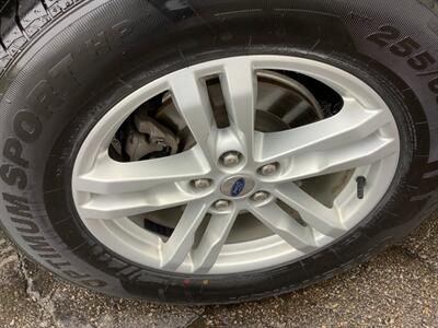 2020 Ford Explorer XLT   - Photo 55 - Crest Hill, IL 60403