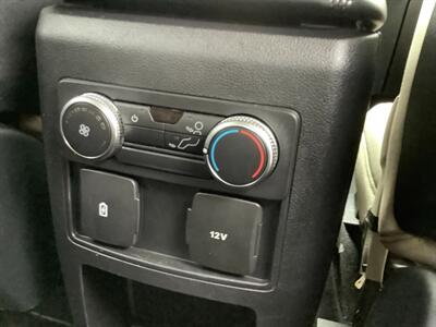 2020 Ford Explorer XLT   - Photo 36 - Crest Hill, IL 60403