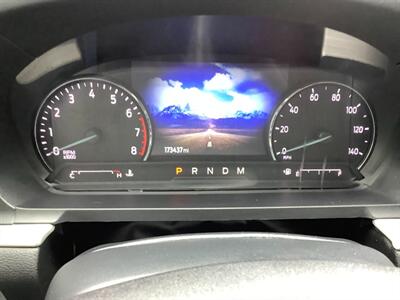 2020 Ford Explorer XLT   - Photo 11 - Crest Hill, IL 60403