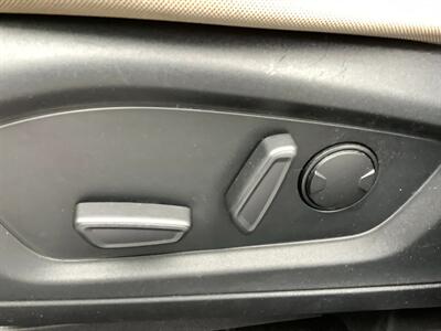 2020 Ford Explorer XLT   - Photo 14 - Crest Hill, IL 60403