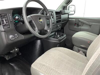 2017 Chevrolet Express 2500 - Photo 16 - Crest Hill, IL 60403