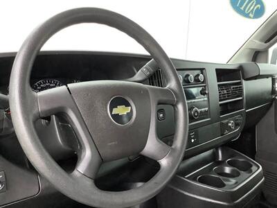 2017 Chevrolet Express 2500 - Photo 19 - Crest Hill, IL 60403