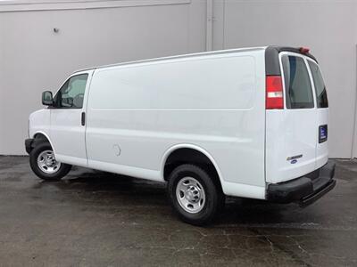 2017 Chevrolet Express 2500 - Photo 5 - Crest Hill, IL 60403