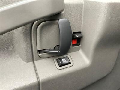 2017 Chevrolet Express 2500 - Photo 14 - Crest Hill, IL 60403
