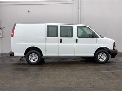 2017 Chevrolet Express 2500 - Photo 8 - Crest Hill, IL 60403