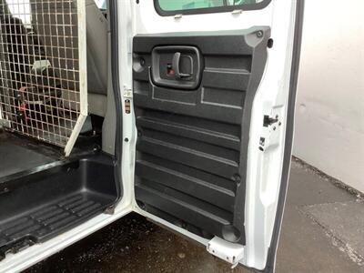 2017 Chevrolet Express 2500 - Photo 26 - Crest Hill, IL 60403