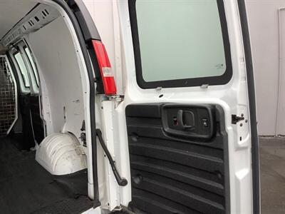 2017 Chevrolet Express 2500 - Photo 31 - Crest Hill, IL 60403