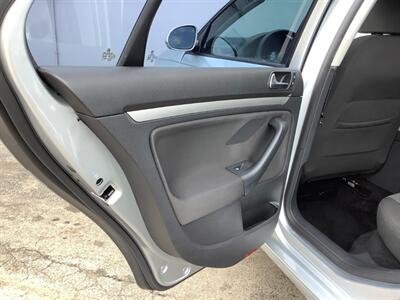 2010 Volkswagen Jetta S   - Photo 21 - Crest Hill, IL 60403