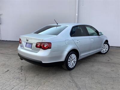 2010 Volkswagen Jetta S   - Photo 8 - Crest Hill, IL 60403