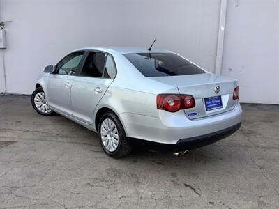 2010 Volkswagen Jetta S   - Photo 4 - Crest Hill, IL 60403