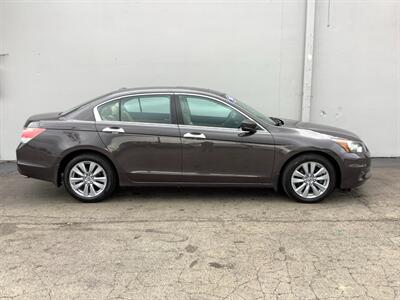 2011 Honda Accord EX-L V6 w/Navi - Photo 9 - Crest Hill, IL 60403