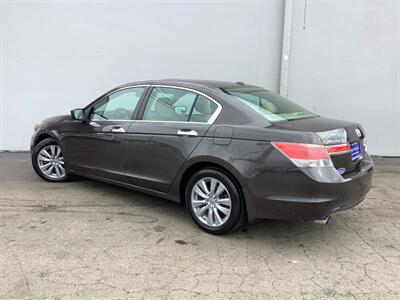 2011 Honda Accord EX-L V6 w/Navi - Photo 5 - Crest Hill, IL 60403