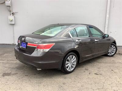 2011 Honda Accord EX-L V6 w/Navi - Photo 8 - Crest Hill, IL 60403
