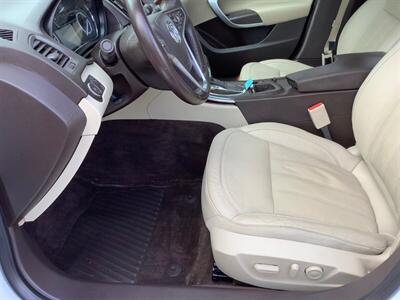 2014 Buick Regal Premium I - Photo 13 - Crest Hill, IL 60403