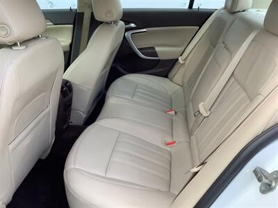 2014 Buick Regal Premium I - Photo 26 - Crest Hill, IL 60403
