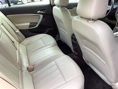 2014 Buick Regal Premium I   - Photo 28 - Crest Hill, IL 60403