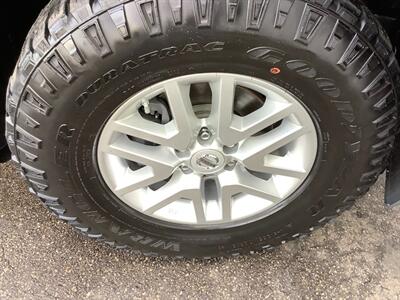 2016 Nissan Frontier SV V6 - Photo 40 - Crest Hill, IL 60403