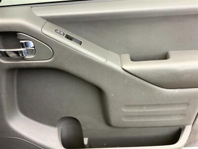 2016 Nissan Frontier SV V6 - Photo 26 - Crest Hill, IL 60403